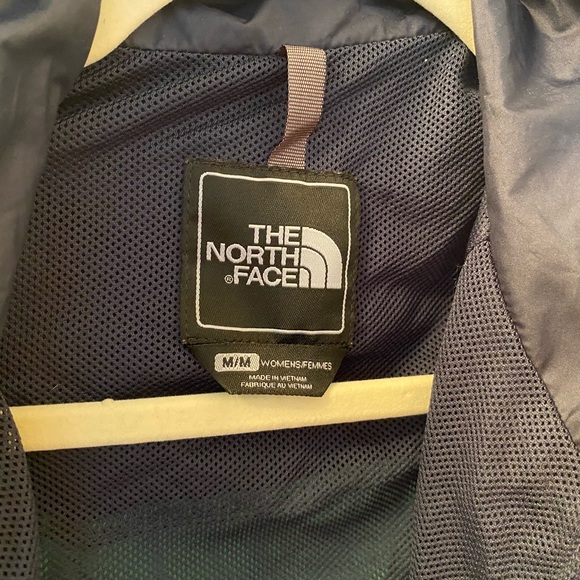 North Face Windbreaker - Picture 5 of 5